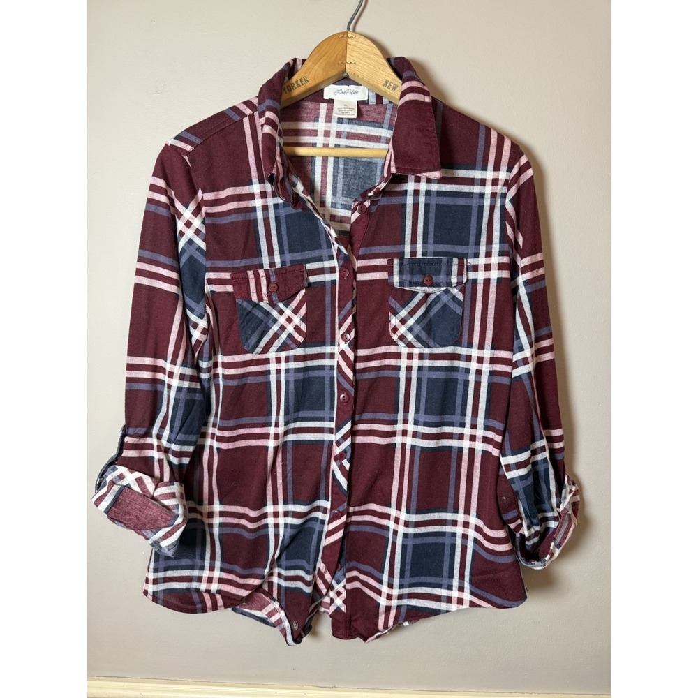 Love Potion Women Long Sleeve‎ Button-Down Shirt Size XL blue and maroon